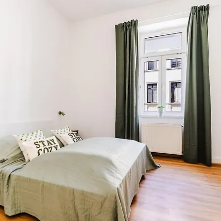 3 Bedroom - Zentral - Geraeumig - Parkhaus - Wifi - Kaffee - Netflix * Wiesbaden