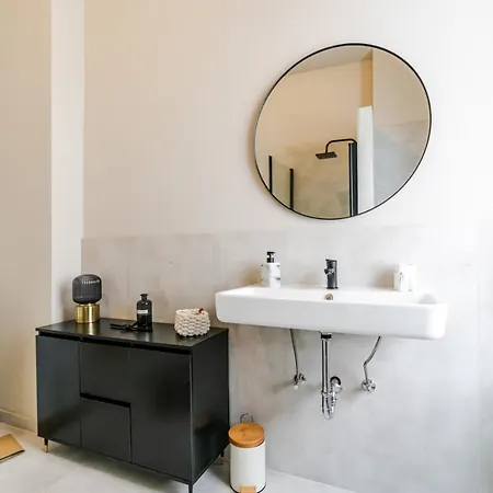 Apartament 3 Bedroom - Zentral - Geraeumig - Parkhaus - Wifi - Kaffee - Netflix *